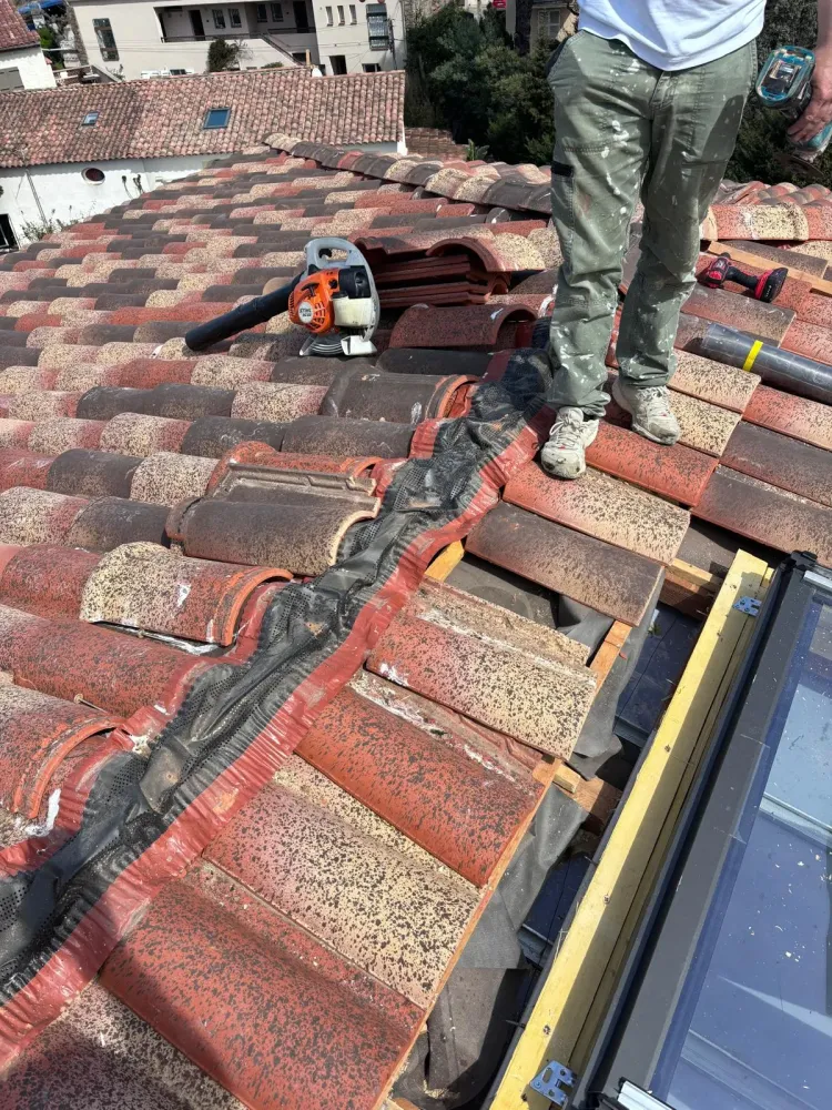 Pose de fenetre de toit (4)