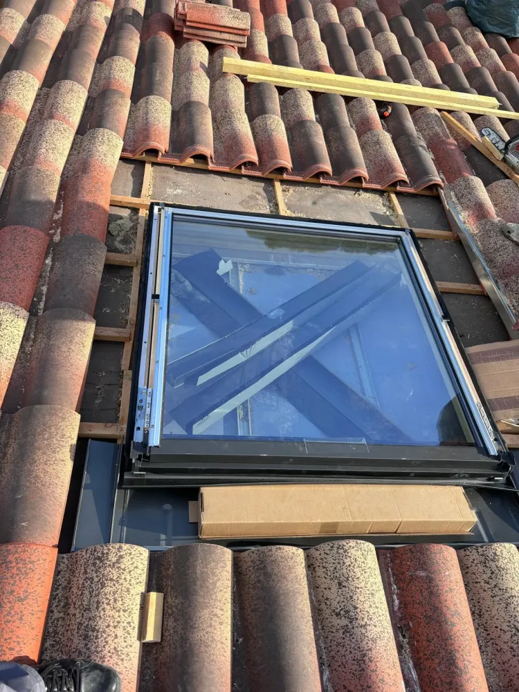 Pose de fenetre de toit (5)