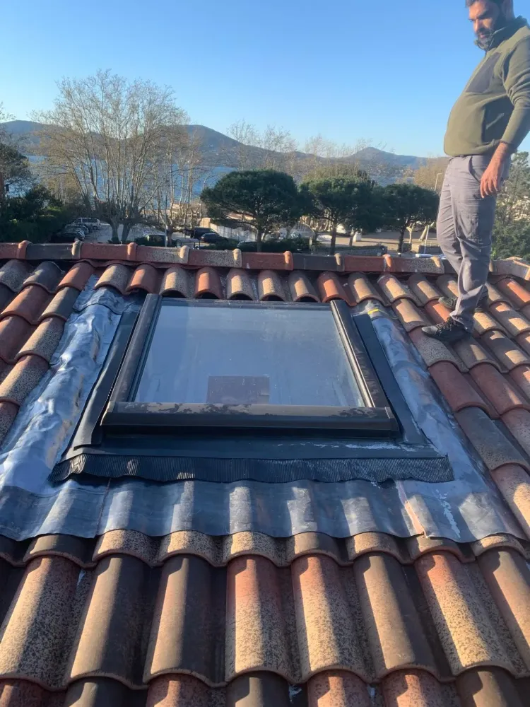 Pose de fenetre de toit (8)